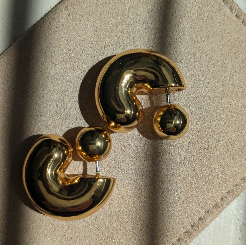 TOME Medium size. Worn twice.